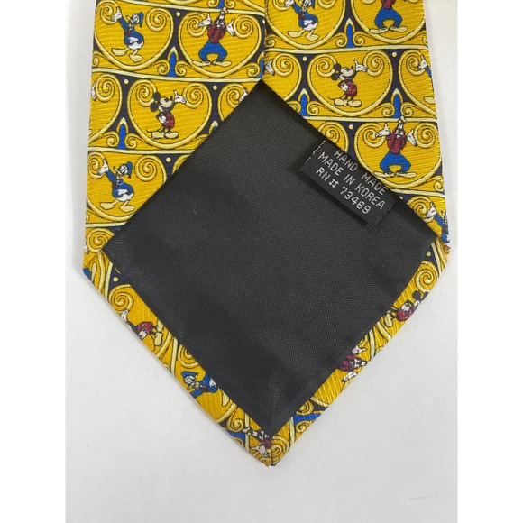 The Disney Store Mickey & Friends Men's Tie - Picture 7 of 7